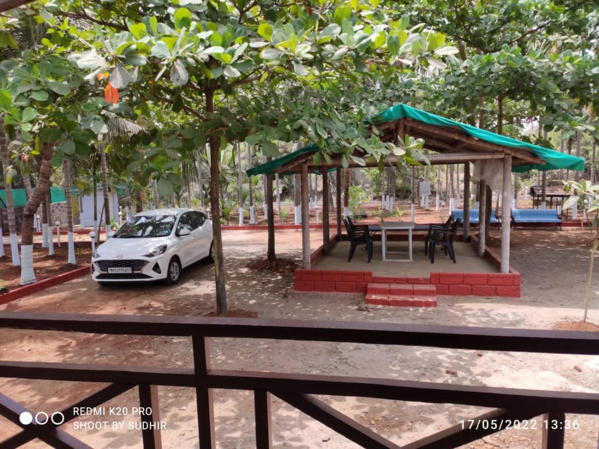 Barashiv Vasant Lata Farm House 빌라 외부 사진